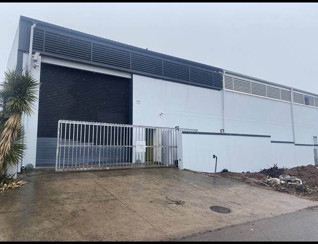 1,475M² FACTORY TO LET IN WESTMEAD